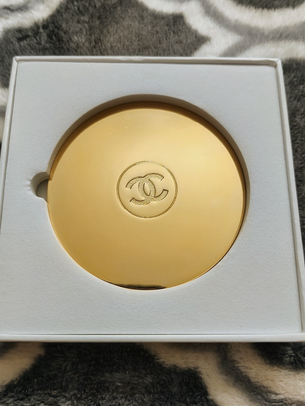 CHANEL Gold Round Compact Mirror with Interlocking CC Emblem